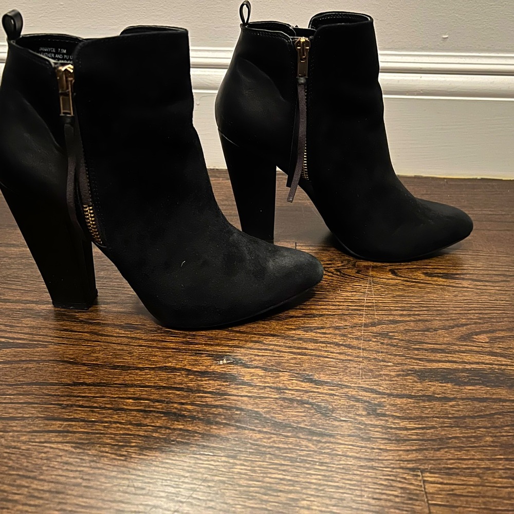 Steve Madden Jannyce Heel Bootie
